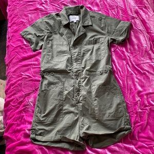 PISTOLA. NWOT. Green surplus romper. Sz M